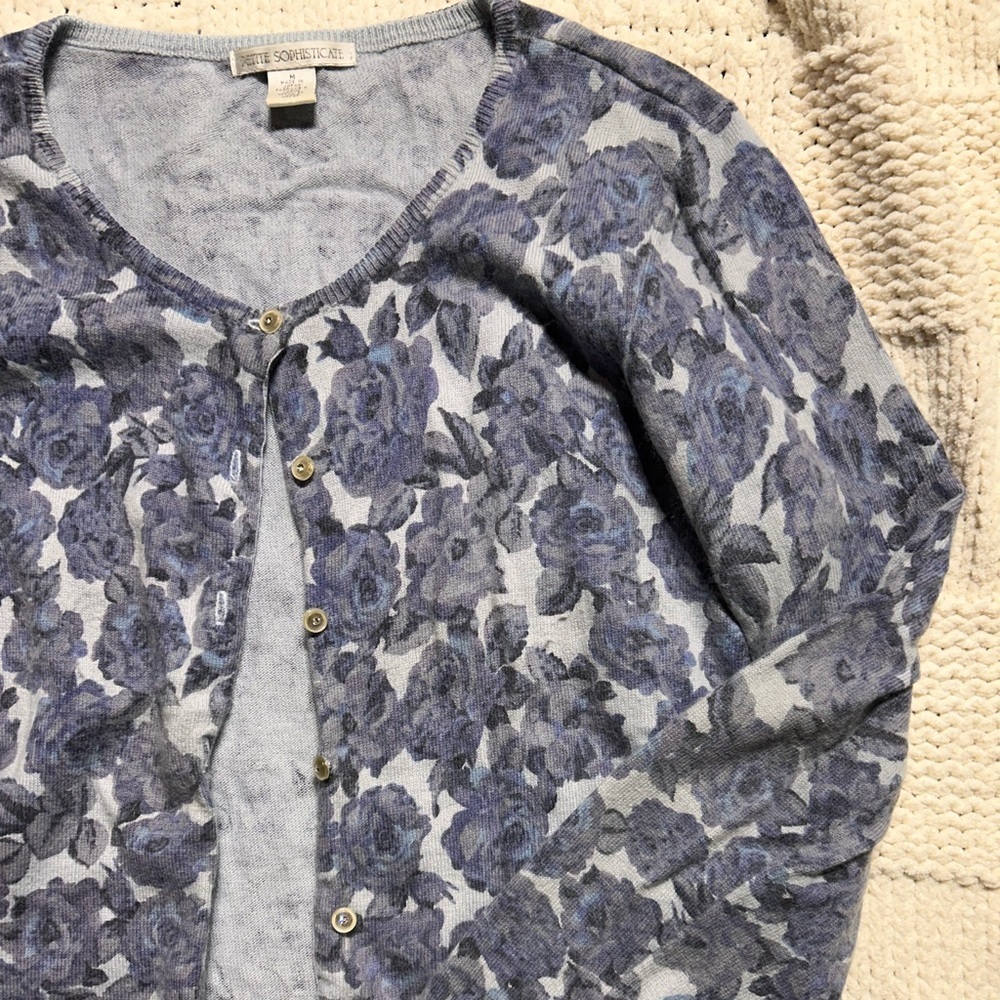 Vintage Petite Sophisticate Blue Floral Cardigan